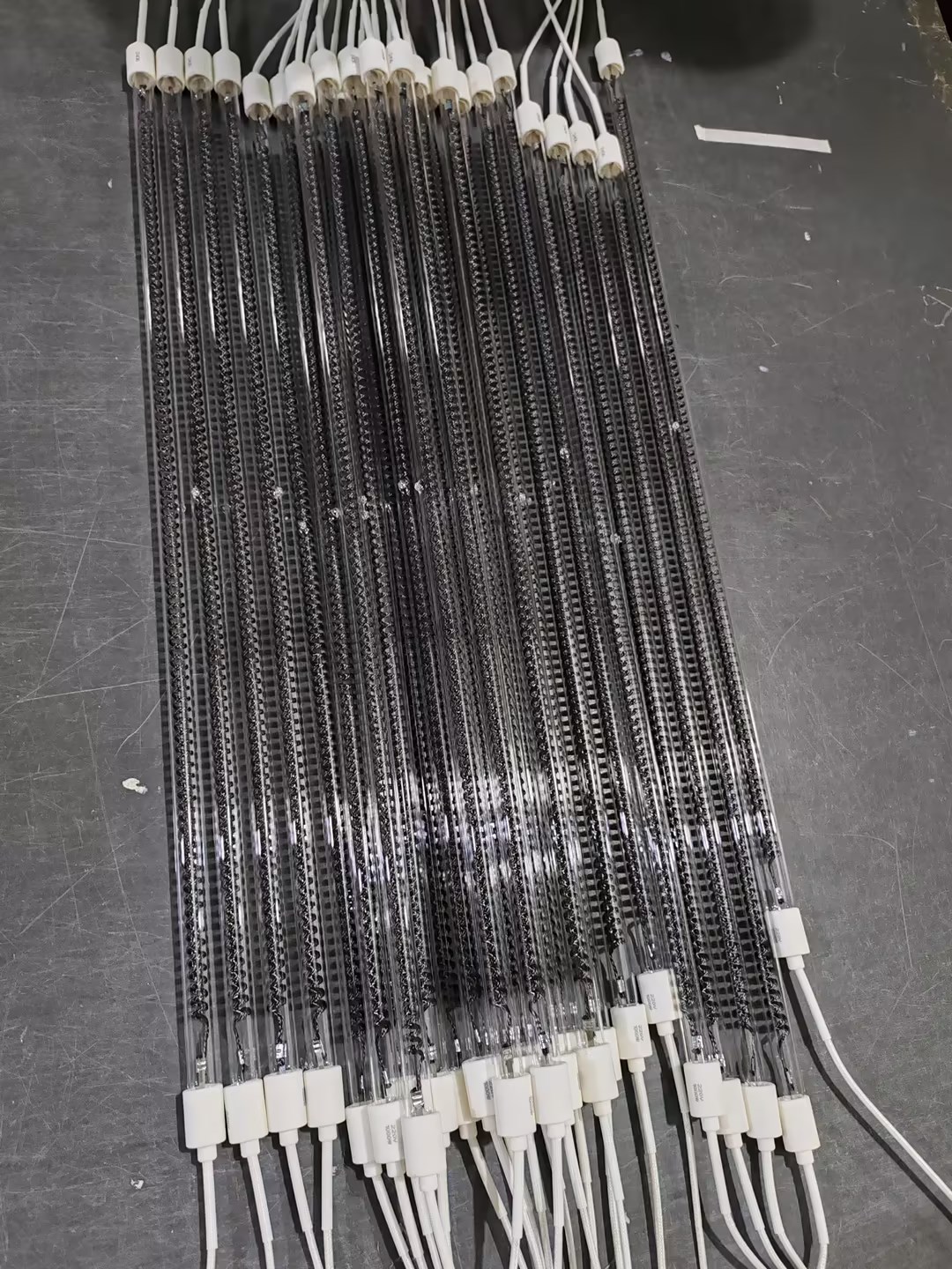 Technical Analysis of R7s Carbon Fiber Infrared Heating Elements